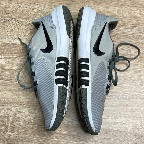 Nike Training Mens Flex Control 4 Workout Shoes Sneakers Grey Black Swoosh 8 - Picture 6 of 11
